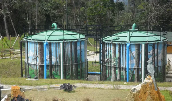 Tanques del acueducto Piedras Blancas